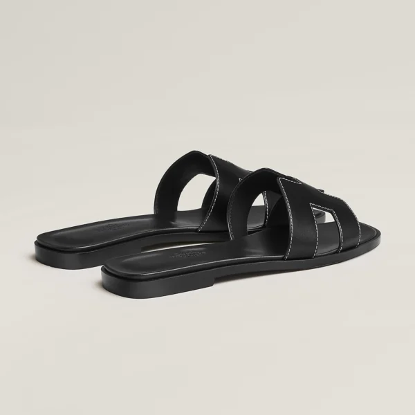 Hermès Noir Oran Sandals - Eclate Shop