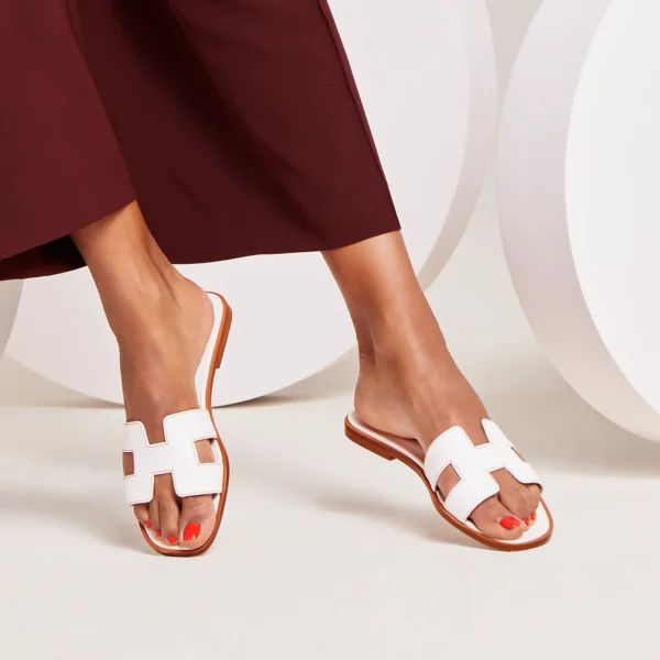 Hermès Blanc Oran Sandals - Eclate Shop