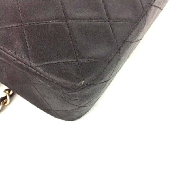 Chanel Full Flap corner at the back