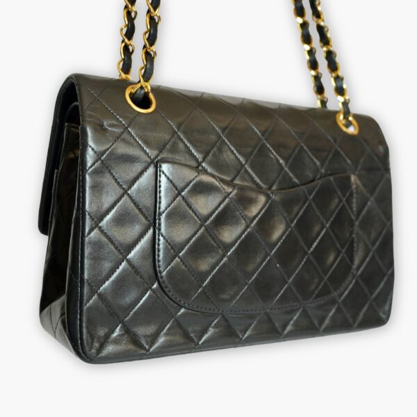 Pre-loved Chanel Classic Flap Handbag - Black lambskin - Eclate Shop