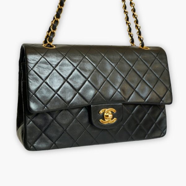 Pre-loved Chanel Classic Flap Handbag - Black lambskin - Eclate Shop